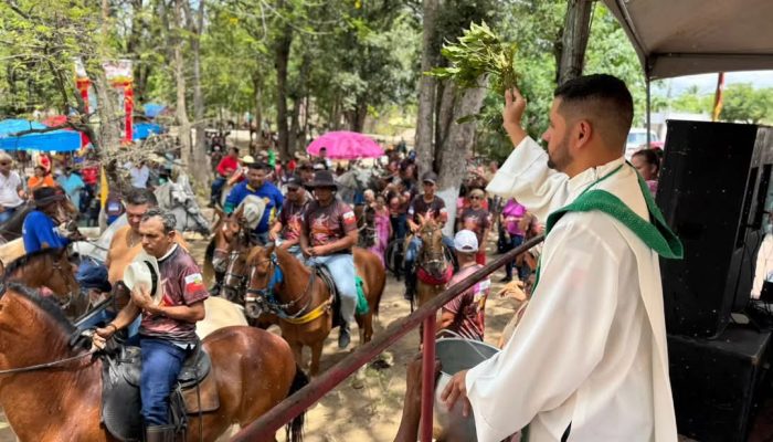 10ª Cavalgada de São Sebastião e 5ª Missa do Vaqueiro movimentam primeiro domingo da Festa de São Sebastião 2025